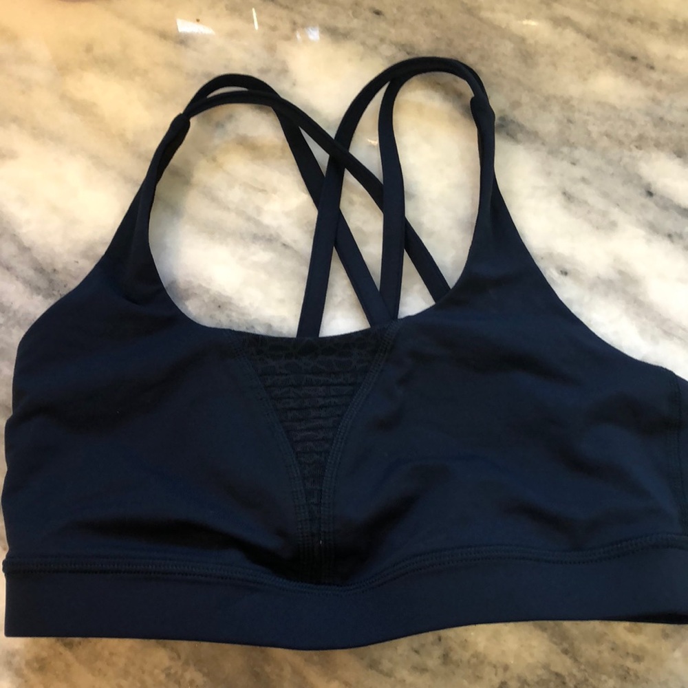 Lululemon energy bra size 6